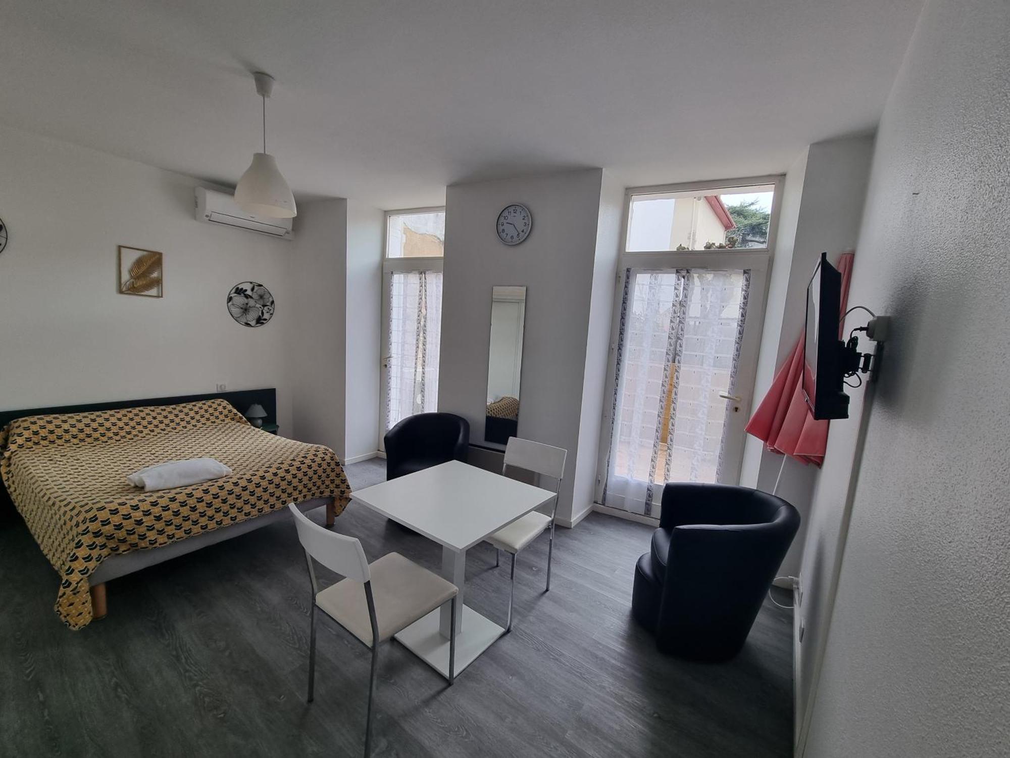 Hotel Bains Sarrailh Dax Kültér fotó